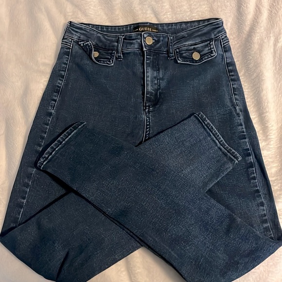 Guess jeans size 29 (8) no pockets in front only in back. In great shape! - Picture 3 of 7